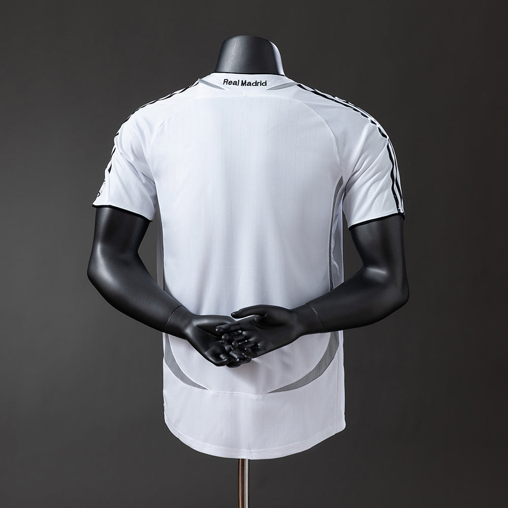 Camiseta retro 2006/ 2007 Real Madrid  ( Player Versión)