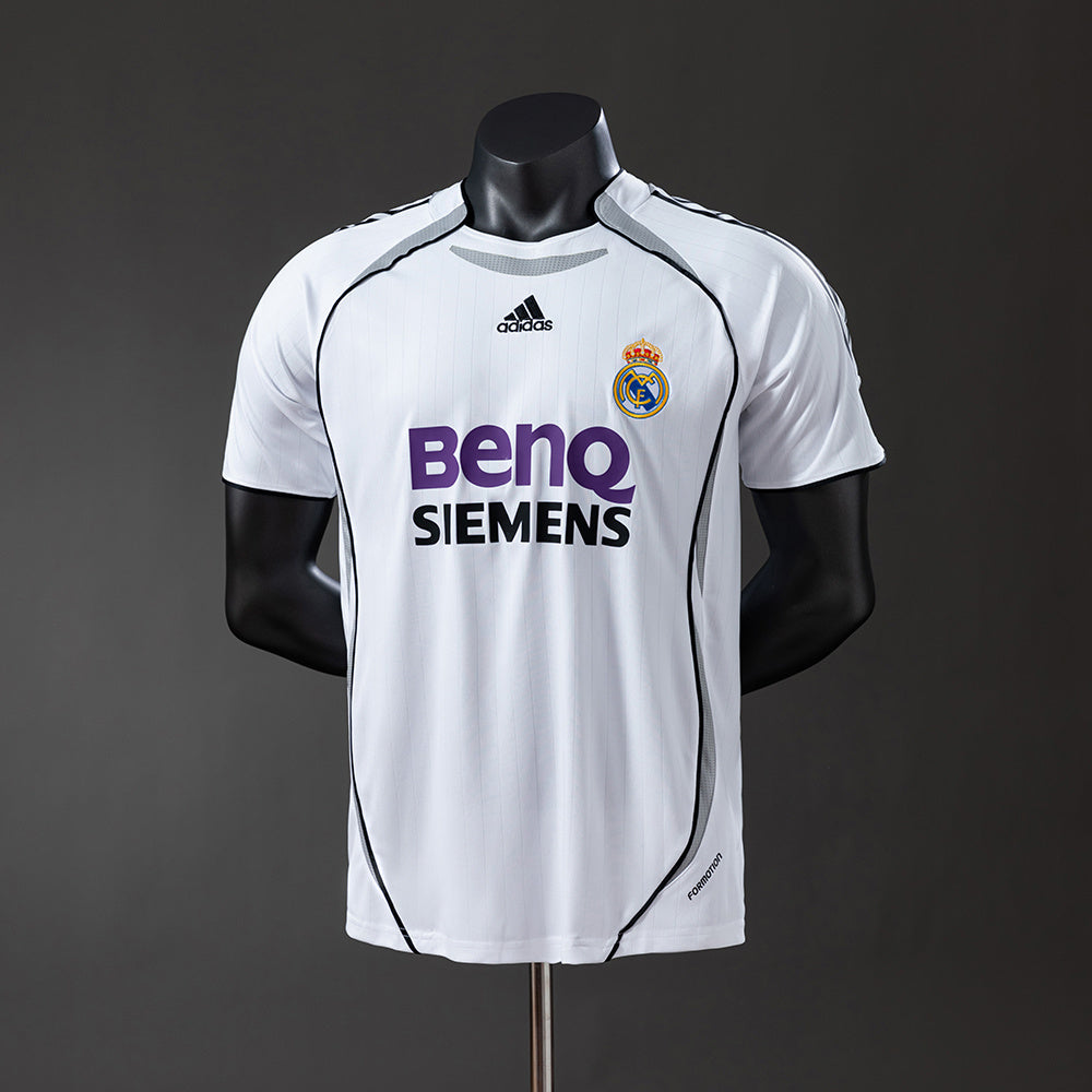 Camiseta retro 2006/ 2007 Real Madrid  ( Player Versión)