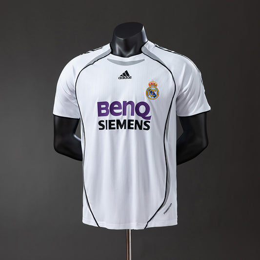 Camiseta retro 2006/ 2007 Real Madrid  ( Player Versión)
